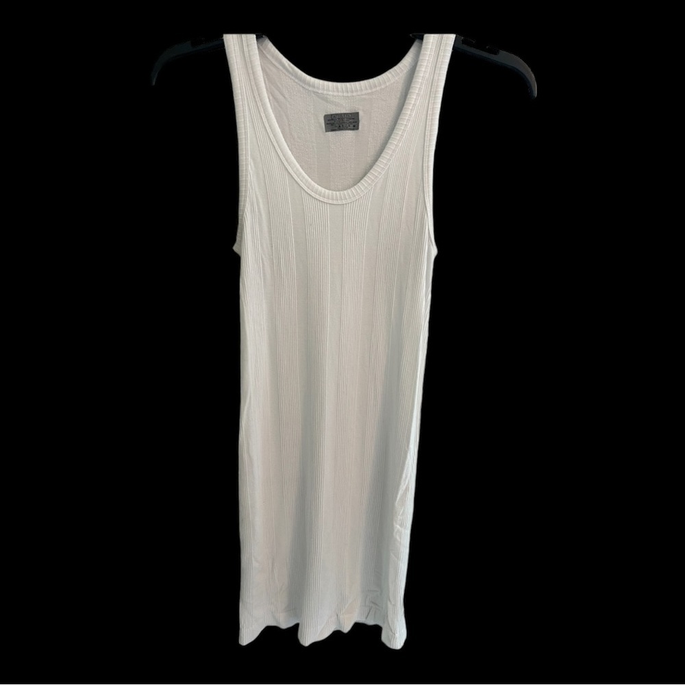 Athleta Women’s Large White Pure Tank Top Workout Shirt Longer Length K452